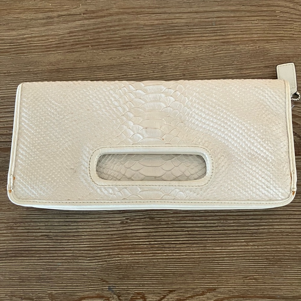 *Used* Coach White Clutch in Snakeskin Pattern